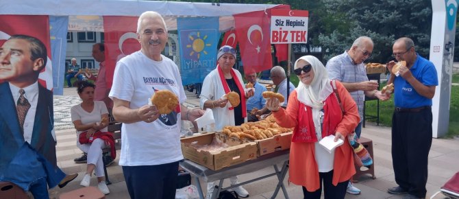 İYİ PARTİ SEYDİŞEHİR’DEN ŞEHİTLER İÇİN PİŞİ İKRAMI
