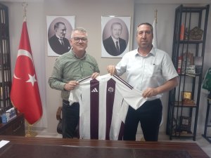 1955 FUTBOL TAKIMI ONURSAL BAŞKAN ABDÜLKERİM ÜNER den BAŞKAN USTAOĞLU’NA ZİYARET...