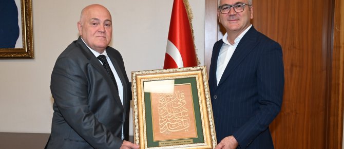 BAŞKAN USTAOĞLU’NDAN KAYMAKAM GÖZEL’E HAYIRLI OLSUN ZİYARETİ