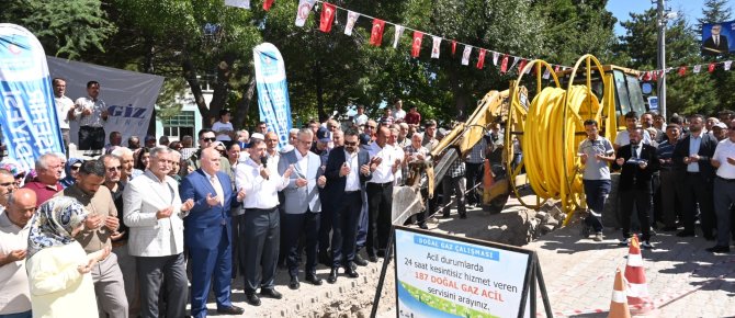 SEYDİŞEHİR’DE DOĞALGAZ ÇALIŞMALARI HIZ KESMEDEN DEVAM EDİYOR