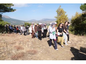 ÜNİVERSİTE ÖĞRENCİLERİ, TARİHİ HOMONADA YOLUNDA YÜRÜDÜ