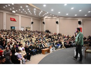 ALTAY CEM MERİÇ, SEYDİŞEHİR’DE SEVENLERİ İLE BULUŞTU